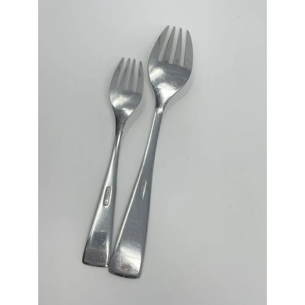 Oneida Grayson Glossy Stainless Serving Fork 9” And Salad Fork 7”